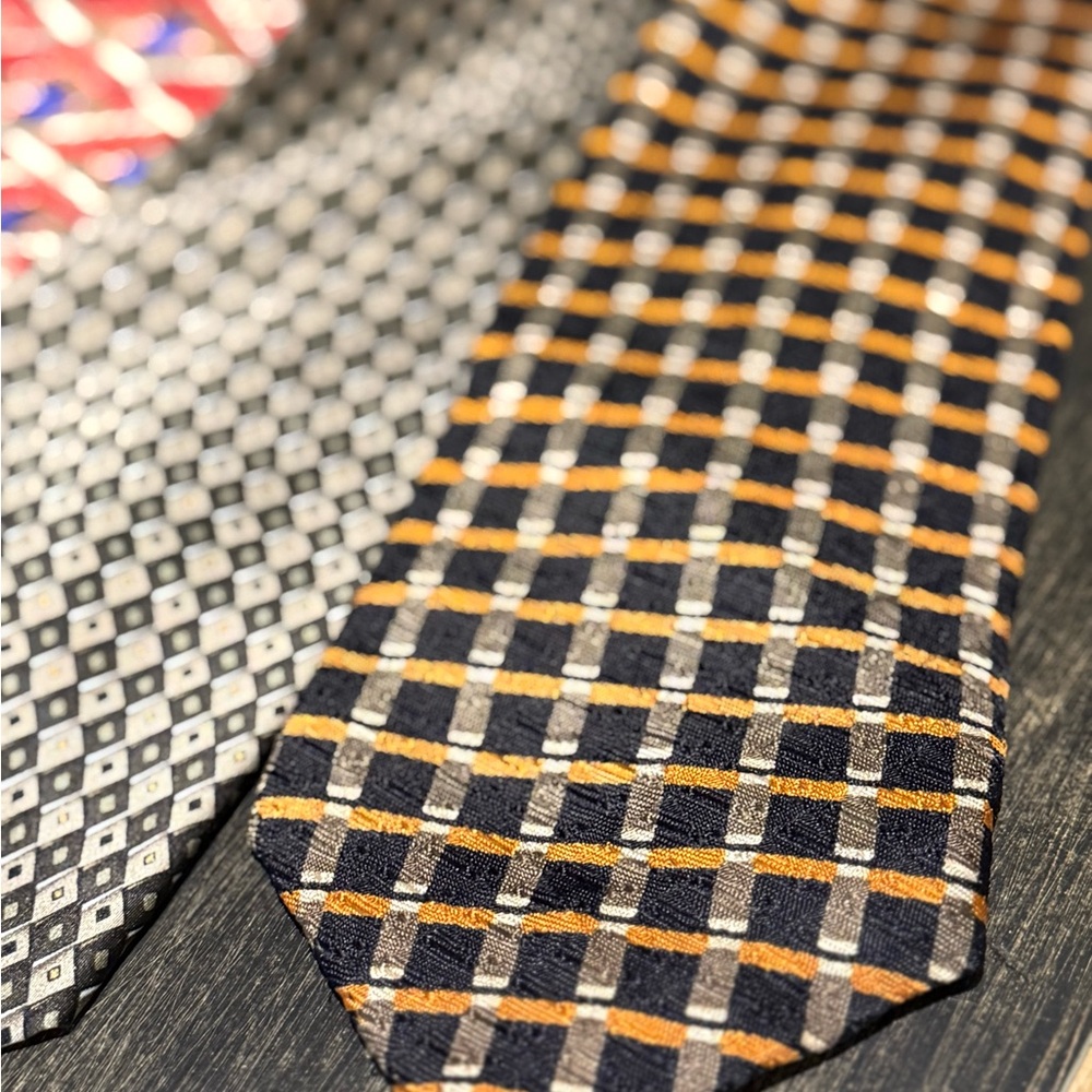 Elegant Patterned Robert Talbott Ties Set - image 3